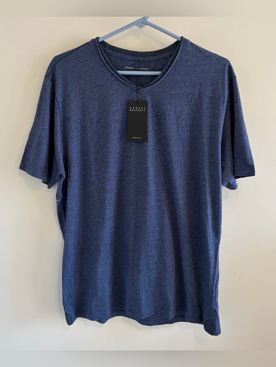 Robert Barakett Other - Robert Barakett Luxury Soft Crew Neck T-Shirt.